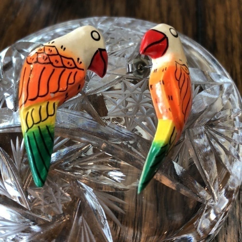 Vintage Parrot Earrings - Picture 2 of 4